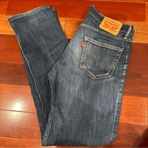 Preowned mens levis 513 size 30x32